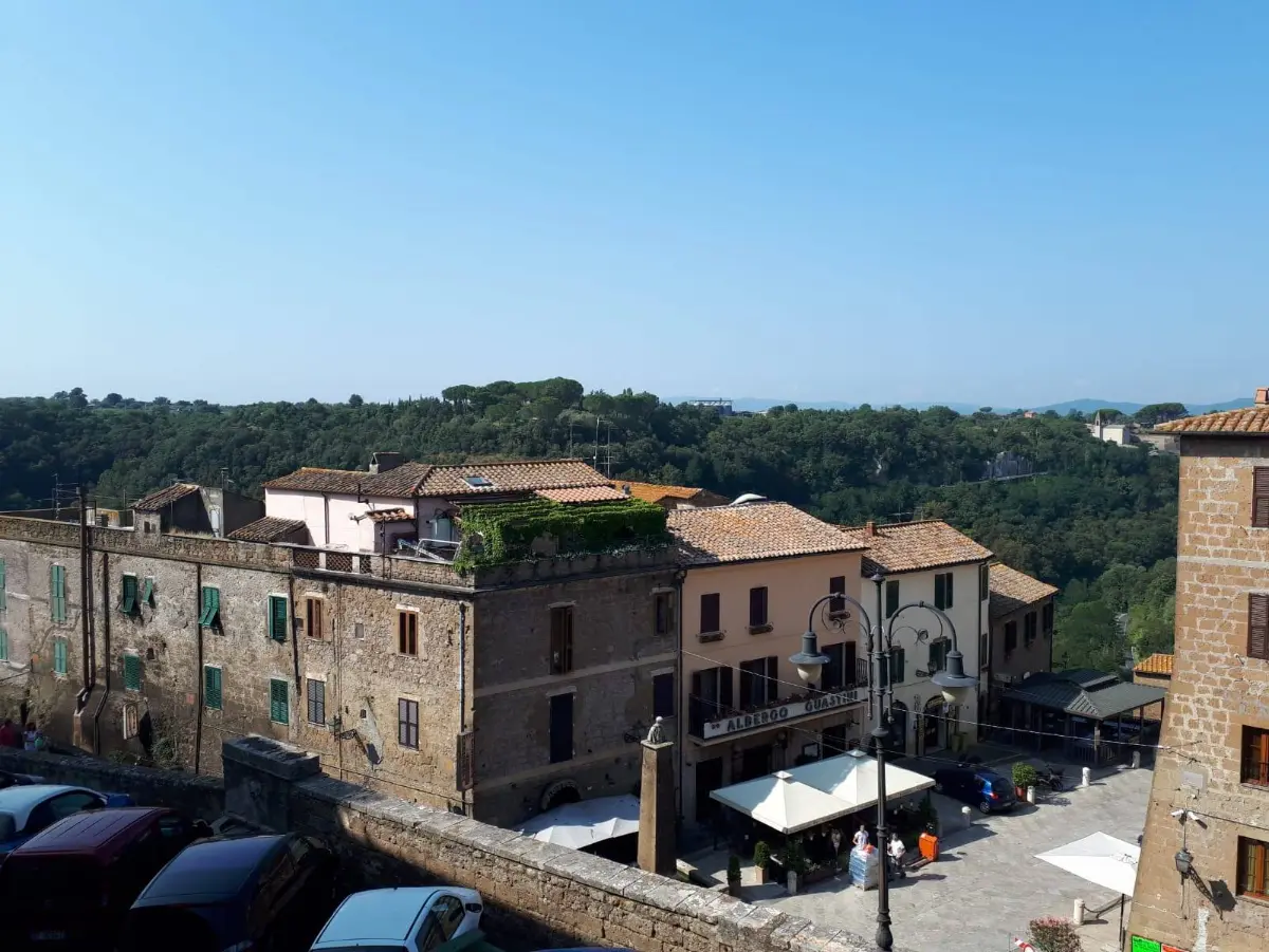 Venduto: appartamento con camino e terrazzino – Pitigliano